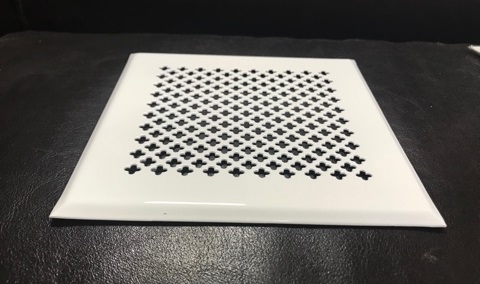 Решётка на магнитах НЕО 2 150х150 белая, маленький цветок